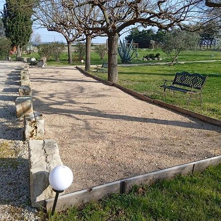 Ferienwohnung Mas Maurane - Les Lavandes Aux Portes D'Arles Tarascon Exterior foto