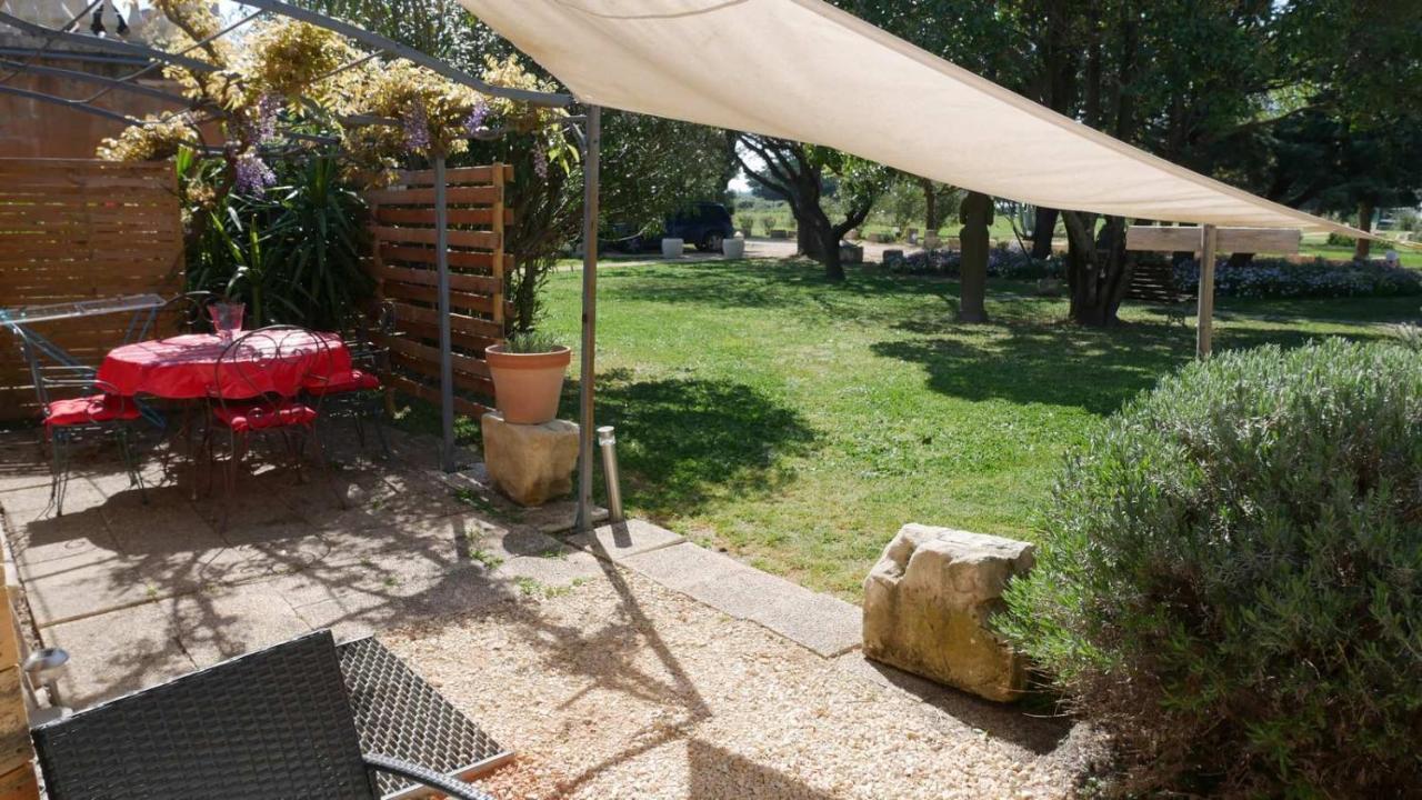 Ferienwohnung Mas Maurane - Les Lavandes Aux Portes D'Arles Tarascon Exterior foto