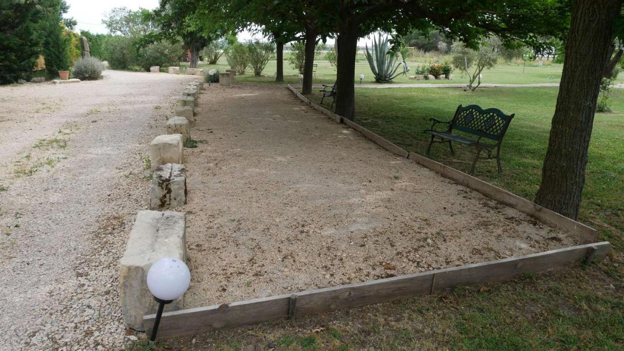 Ferienwohnung Mas Maurane - Les Lavandes Aux Portes D'Arles Tarascon Exterior foto